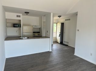 31767 Nardelli Ln, Roseville, MI 48066