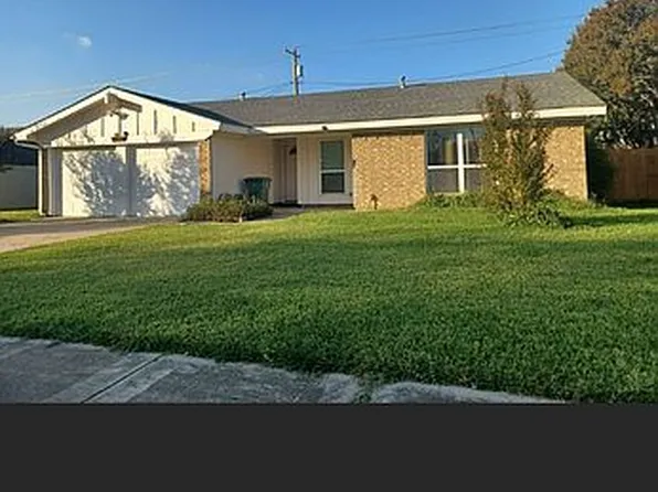 1909 Schumac Ln, Bedford, TX 76022