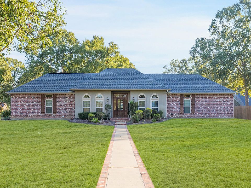 1st image of 337 Hidden Village Dr
