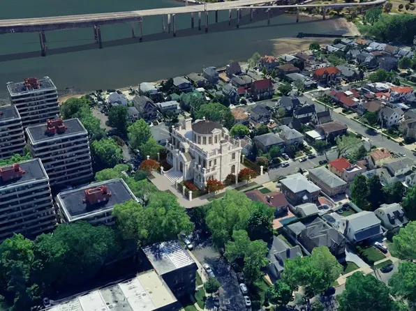 10-33 Burton Street image 3 of 8