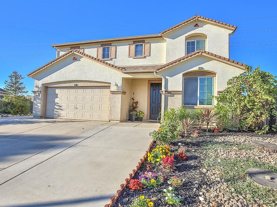 1st image of 1585 Chateau Dr