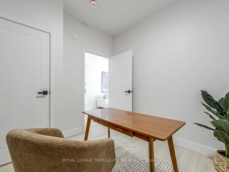 145 Clapperton St #204 — Photo 30
