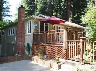 10910 Ogburn Ln, Forestville, CA