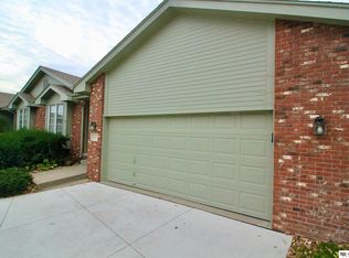 11617 Ridgeview Cir, Papillion, NE 68133