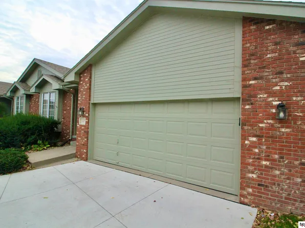 11617 Ridgeview Cir, Papillion, NE 68133