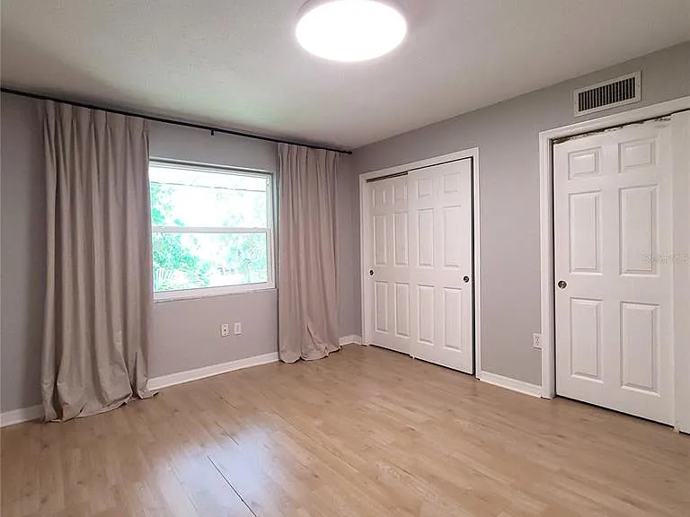 924 La Costa Cir #4 — Photo 9
