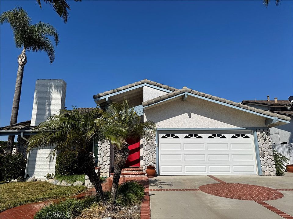 1st image of 24451 Peacock St