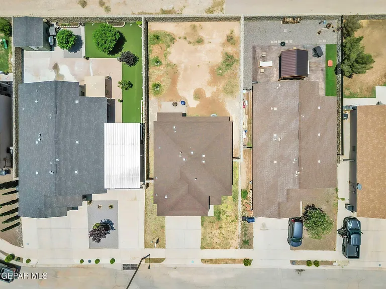 7359 Burntside Ln — Photo 23
