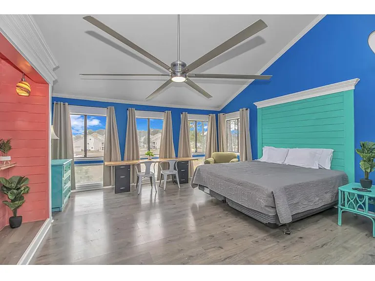 1881 Colony Dr #8O — Photo 2