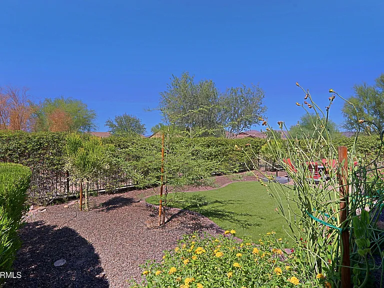 18004 E Silver Sage Ln — Photo 49