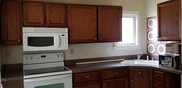 2 bed, 1000 sqft, $1,795 — Photo 4