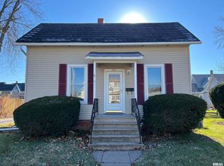 1212 13th Ave, Moline, IL 61265