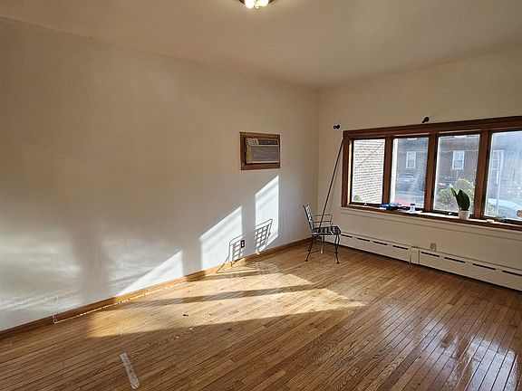 4th image of 7411 Park Ave APT 1
