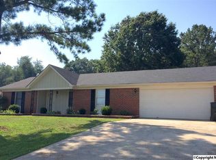 412 Monroe Rd, Meridianville, AL 35759