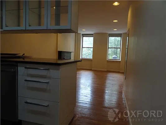 Rented by Oxford Property Group | media 12