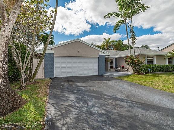 2nd image of 13770 Bluestone Lake Ct
