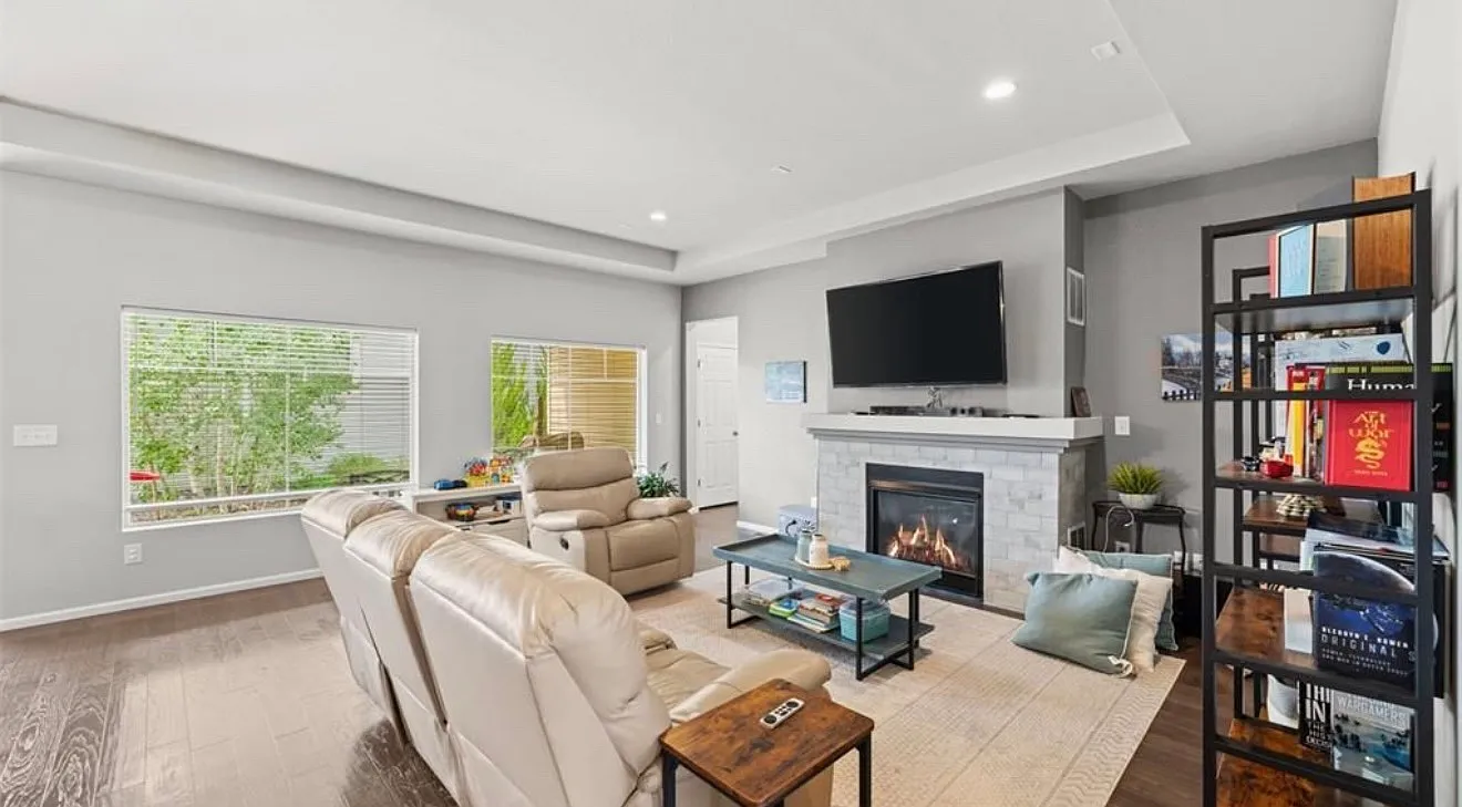 4 bed, 3390 sqft, $3,000 — Photo 4