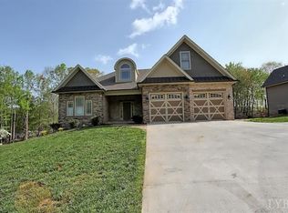 1565 Walnut Hollow Rd, Lynchburg, VA 24503