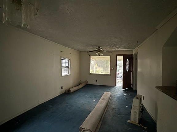 2nd image of 108 Wilson Ave SW