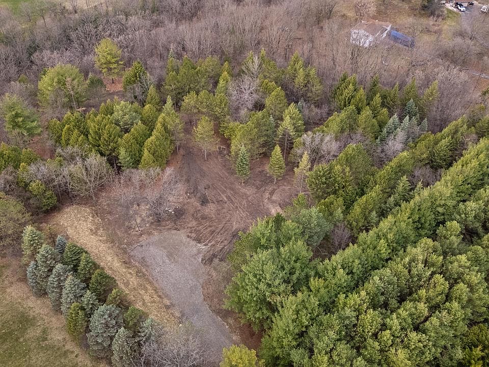 1st image of N62W28522 RYBECK ROAD