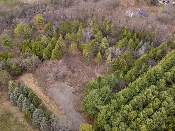 N62W28522 RYBECK ROAD, Hartland, WI 53029