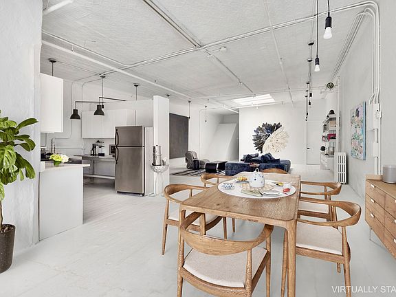 4th image of 147 Wooster St #Penthouse