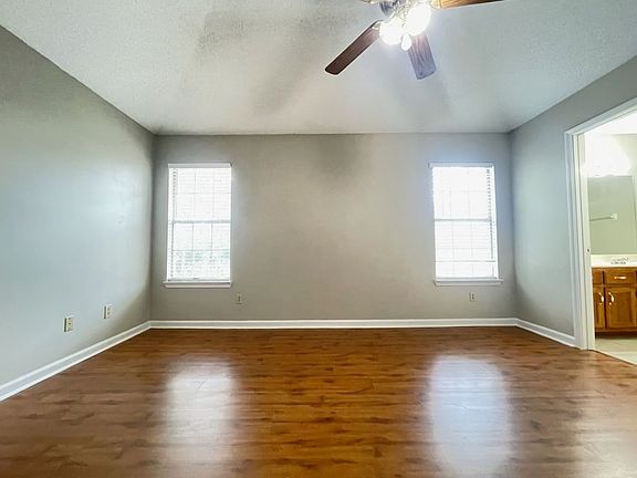 5th image of 5447 Steffani Dr