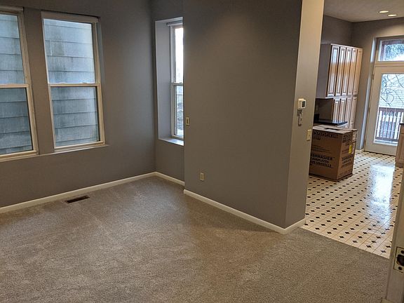 3rd image of 2127 Deerfield St #A