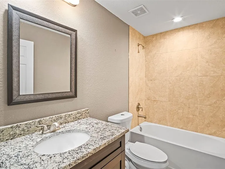 1530 Gretchen Ave S — Photo 23