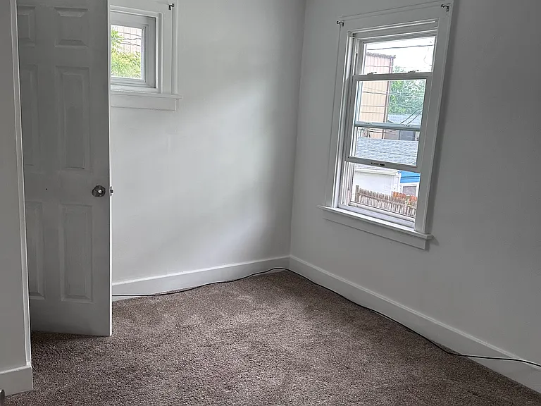 269 Saint Lawrence Ave — Photo 7