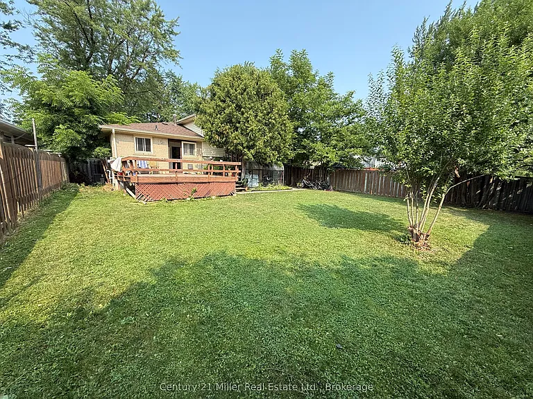 35 Melville Cres — Photo 15