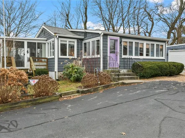 600-33B Cole Farm Rd, Warwick, RI 02889