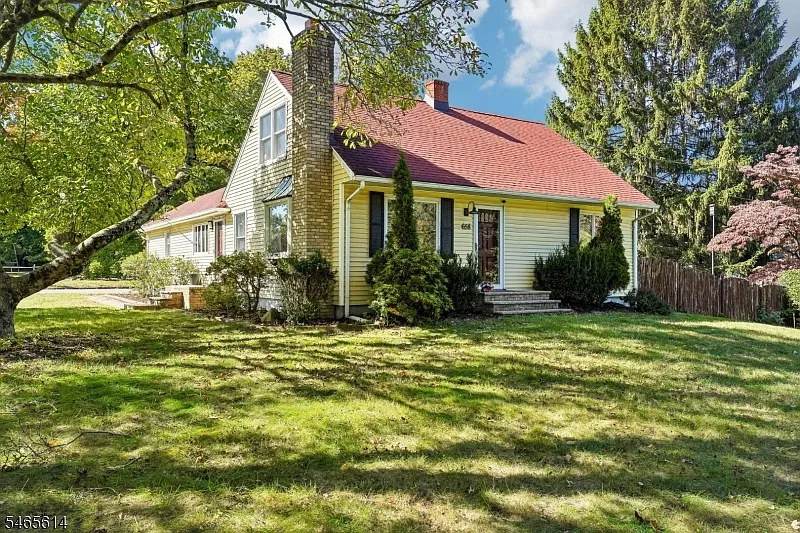 4 bed, 4.0 bath, $4,000 — Photo 1