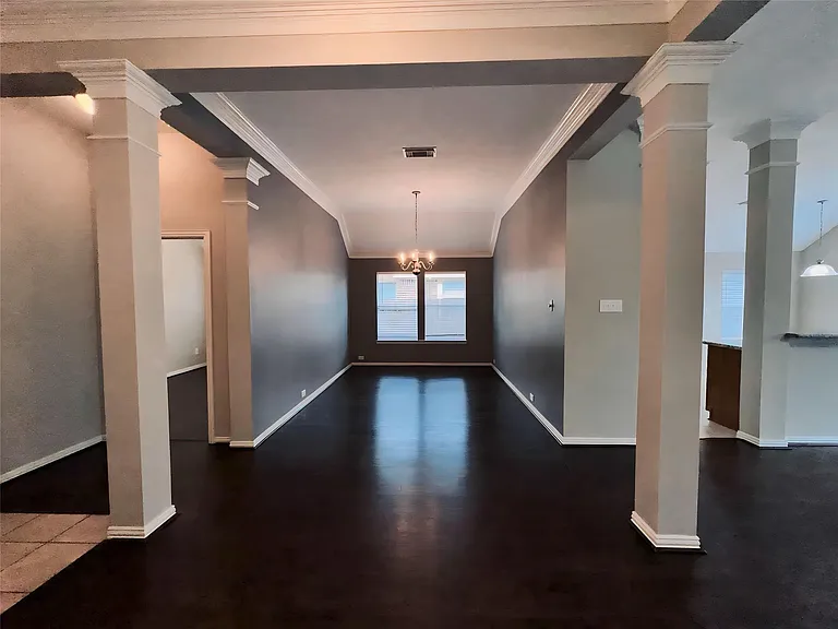 7611 Waterlilly Ln — Photo 5