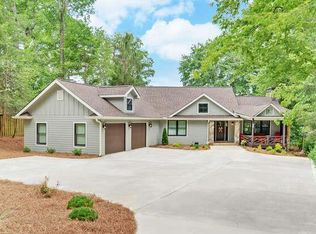 759 Beech Cove Dr, Hiawassee, GA 30546