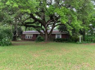 1614 E Oak St, Jena, LA 71342