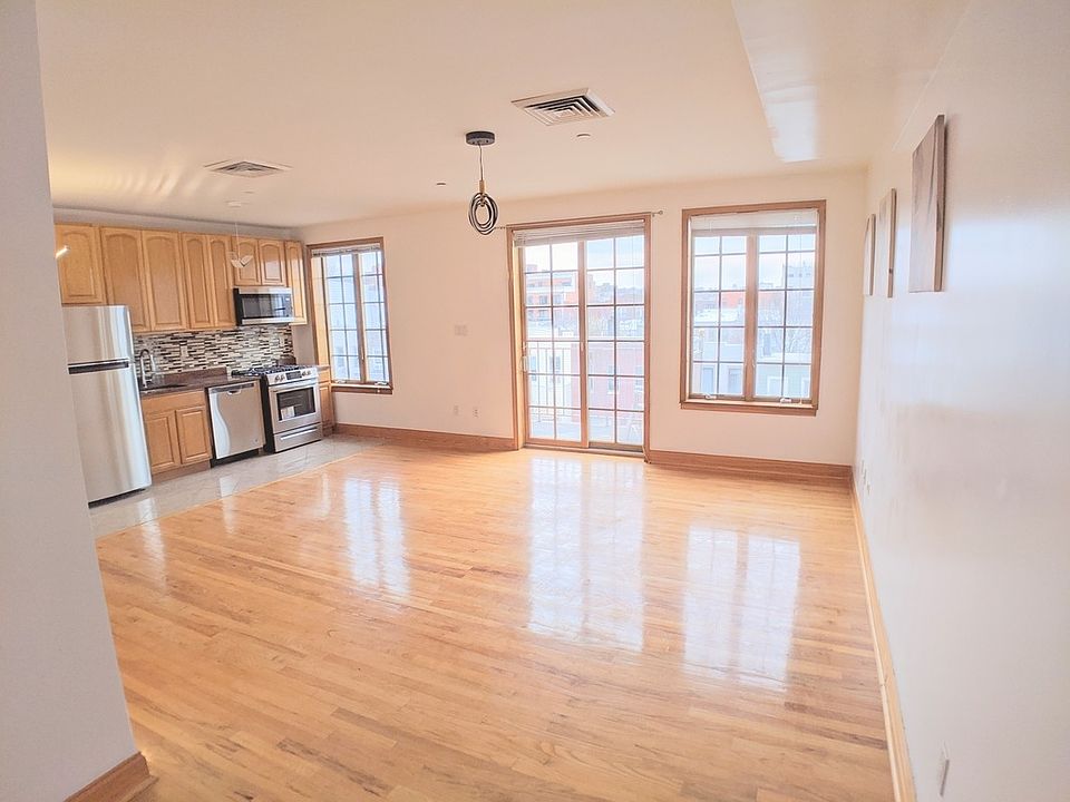 1st image of 197 18th St #4