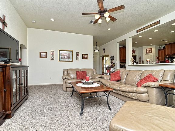 5th image of 55 Country Oaks Dr