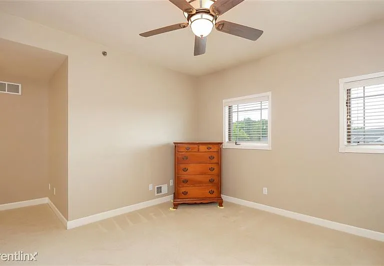283 S Zeeb Rd — Photo 15
