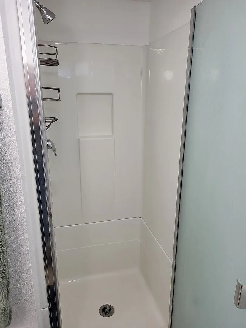 Charming Fully Furnished 1-Bedroom Home All Utilities Included! — Photo 3