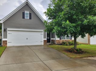 17 Cliffbriar Ter, Newnan, GA 30263