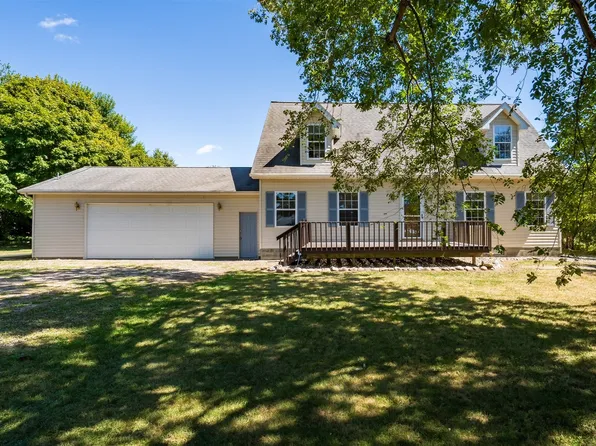 4397 N 3200 East Rd, Arrowsmith, IL 61722