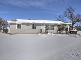 110 W Manchester Dr, Decatur, IL 62526