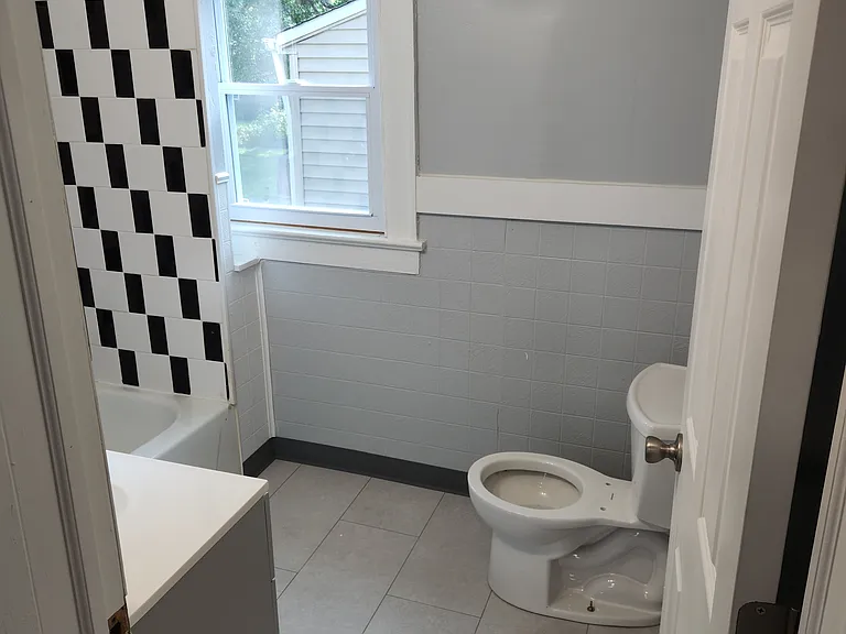 21 West St — Photo 7
