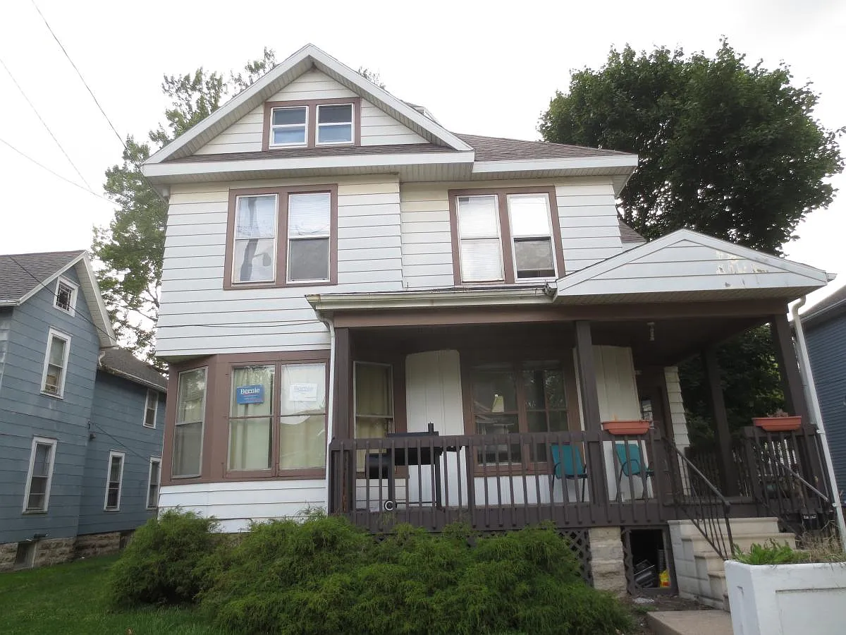 913 Jackson St photo 1