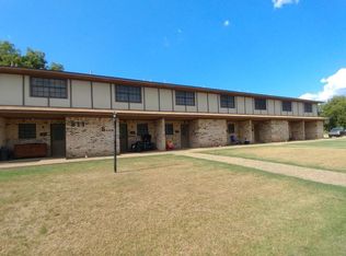811 South St APT 4, Graham, TX 76450