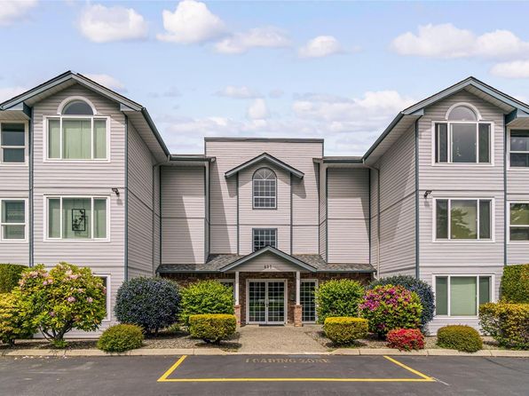 435 Morison Ave #203, Parksville, BC V9P 2M7