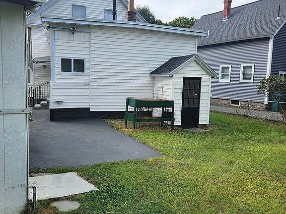3rd image of 37 Barclay St