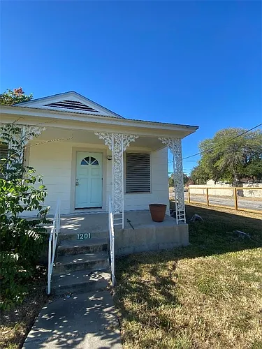 1201 York Ave Photo 1
