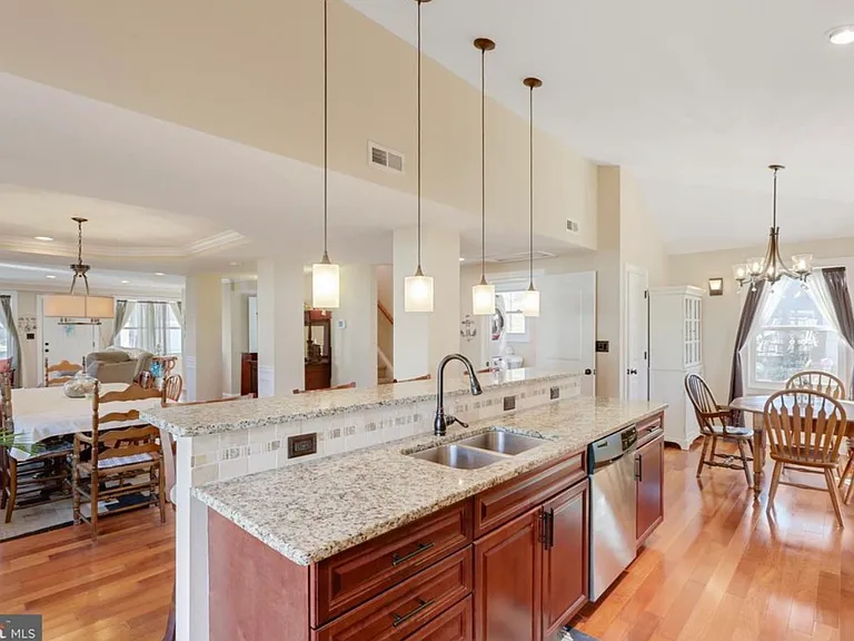 7808 Harbor Rd — Photo 17